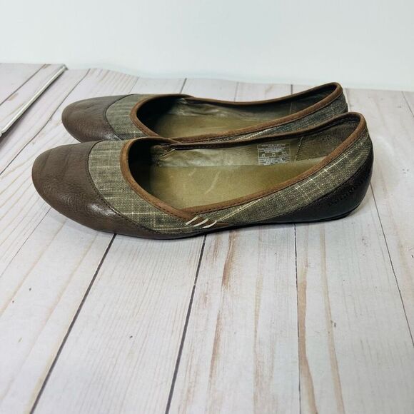 Patagonia Maha Sable Brown Flats Sz 7.5 - Picture 1 of 8